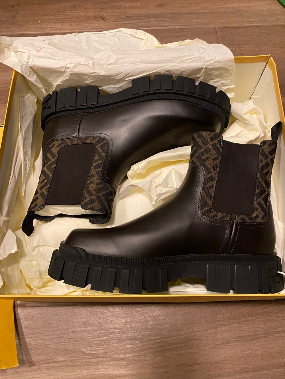 Fendi Men Motif Chelsea Lug Sole Boots in Dark Brown